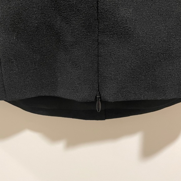 Off the shoulder velvet & crepe top - Picture 7 of 11